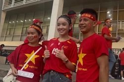 Người th&acirc;n c&aacute;c tuyển thủ Việt Nam tiếp lửa trong trận chung kết ASEAN Cup 2026