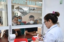 Kiến nghị 'gỡ gánh' 50-70% tiền thuốc cho người thu nhập thấp mắc bệnh hiểm nghèo