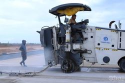 Gia Lai: Hơn 800 c&ocirc;ng nh&acirc;n, kỹ sư tăng tốc ho&agrave;n thiện s&acirc;n bay Ph&ugrave; C&aacute;t, sẵn s&agrave;ng đ&oacute;n chuyến bay quốc tế