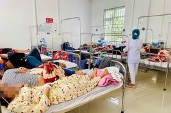 Số người nhập viện nghi ngộ độc sau khi ăn b&aacute;nh m&igrave; ở Gia Lai tăng l&ecirc;n 150