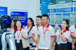 H&agrave;nh tr&igrave;nh 't&igrave;m theo dấu đỏ': Từ lịch sử đến những kết nối mới