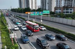 Cục CSGT nói về xử phạt phương tiện vi phạm khoảng cách trên cao tốc
