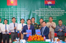 An Giang đ&atilde; t&igrave;m kiếm, quy tập được hơn 4.400 h&agrave;i cốt liệt sĩ tr&ecirc;n đất Campuchia