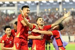Hoàng Hên, Đình Bắc nói gì sau chức vô địch ASEAN Cup 2026?