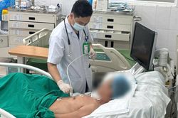 Nam t&agrave;i xế đột ngột mất &yacute; thức sau sốt cao, đau đầu