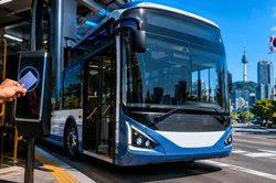 Hàn Quốc triển khai toàn diện xe buýt không dùng tiền mặt tại thành phố Asan