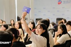 Tập huấn kỹ năng kiểm chứng tin giả, tăng cường nhận thức AI cho sinh vi&ecirc;n