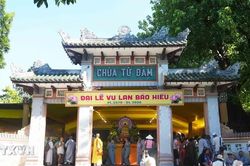 Mùa Vu Lan ở Cố đô Huế: Lan tỏa lòng hiếu kính, tri ân và sẻ chia