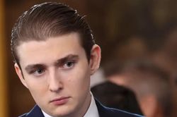 Mật vụ Mỹ cảnh giác sau video đe dọa tính mạng Barron Trump