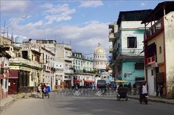 Cuba phản đối quyết định gia hạn trừng phạt của Mỹ
