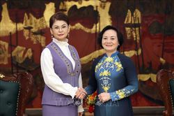 Việt Nam - Kazakhstan tăng cường chia sẻ kinh nghiệm ph&aacute;t triển c&ocirc;ng nghiệp văn h&oacute;a