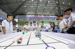 Tạo s&acirc;n chơi khoa học, c&ocirc;ng nghệ c&oacute; t&iacute;nh thực tiễn cho thanh thiếu ni&ecirc;n