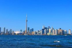 Đổi t&ecirc;n hồ Ontario, Tổng thống Trump thực sự muốn g&igrave;?