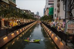 Bangkok (Th&aacute;i Lan) &ndash; th&agrave;nh phố c&oacute; hoạt động giải tr&iacute; ban đ&ecirc;m s&ocirc;i động nhất thế giới
