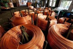 Gi&aacute; đồng tiếp đ&agrave; tăng trong bối cảnh nguồn cung thắt chặt
