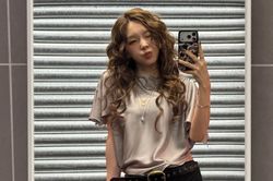 Taeyeon (SNSD) khiến fan chú ý với vóc dáng gầy chưa từng thấy