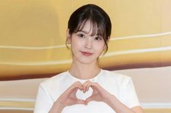 IU lộ diện để cổ vũ G-Dragon giữa lúc gặp biến cố sức khỏe