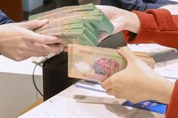 L&atilde;i suất ng&acirc;n h&agrave;ng h&ocirc;m nay 26/8: Gửi 500 tỷ hưởng l&atilde;i 7,6%