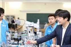 Xây dựng Nghị định mới về trợ cấp xã hội và hỗ trợ nội trú cho người học