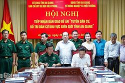 Bộ đội Biên phòng An Giang tiếp nhận đề án bố trí dân cư biên giới