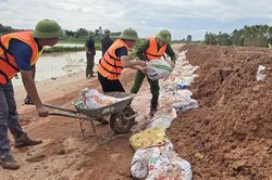Nước sông rút chậm, Bắc Ninh tập trung khắc phục hậu quả mưa lũ