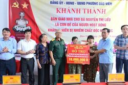 Phường Đào Viên bàn giao nhà cho con người hoạt động kháng chiến bị nhiễm chất độc hóa học