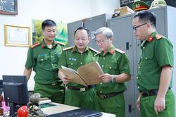 Mỗi dấu vết l&agrave; một manh mối ph&aacute; &aacute;n