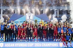 Vượt qua Th&aacute;i Lan, đội tuyển Việt Nam v&ocirc; địch ASEAN Cup 2026