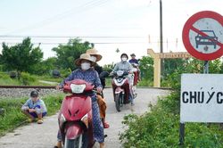 Xã Chiên Đàn: Tìm sự đồng thuận khi đóng lối đi qua đường sắt