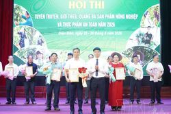 Trao 15 giải tuy&ecirc;n truyền, quảng b&aacute; sản phẩm n&ocirc;ng nghiệp