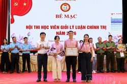 15 học viên được công nhận danh hiệu 'Học viên giỏi lý luận chính trị' năm 2026