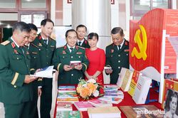 KỶ NIỆM 65 NĂM THÀNH LẬP TRƯỜNG SĨ QUAN LỤC QUÂN 2 Phát huy truyền thống, vững bước tương lai