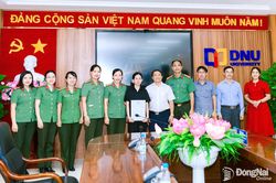 Công an thành phố Đồng Nai đồng hành cùng tân sinh viên là con đỡ đầu