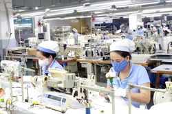 Giảm giờ làm - đích đến là người lao động sống tốt hơn