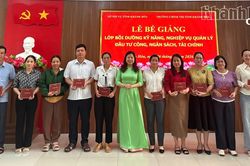 Bế giảng lớp bồi dưỡng kỹ năng, nghiệp vụ quản lý đầu tư công, ngân sách, tài chính