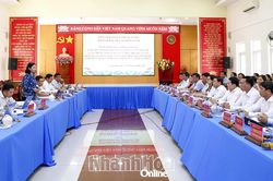 Đoàn Kiểm tra, giám sát số 234 của Bộ Chính trị, Ban Bí thư làm việc với Ban Thường vụ Đảng ủy 2 xã Cam Lâm và Thuận Nam