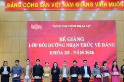 273 học viên khu vực Đà Lạt hoàn thành lớp bồi dưỡng nhận thức về Đảng