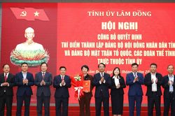 L&acirc;m Đồng c&ocirc;ng bố th&iacute; điểm th&agrave;nh lập 2 Đảng bộ trực thuộc Tỉnh ủy
