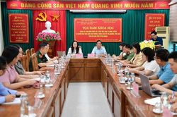 Tọa đàm khoa học thực hiện chủ trương chính sách về tín ngưỡng - tôn giáo trên địa bàn tỉnh