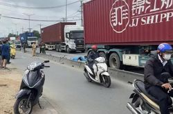 Tai nạn giao th&ocirc;ng 26/8: Nhảy khỏi xe m&aacute;y, người đ&agrave;n &ocirc;ng bị xe đầu k&eacute;o c&aacute;n tử vong