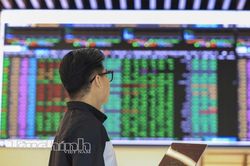 Chứng khoán ngày 28/8: VN-Index tăng điểm mạnh, chinh phục mốc 1.800 điểm
