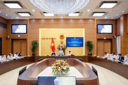 Th&uacute;c đẩy, th&aacute;o gỡ điểm nghẽn trong chuyển đổi số của Quốc hội