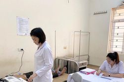 Học viện Kỹ thuật Qu&acirc;n sự đẩy mạnh chuyển đổi số qu&acirc;n y, x&oacute;a bỏ 'ngăn k&eacute;o sổ s&aacute;ch'