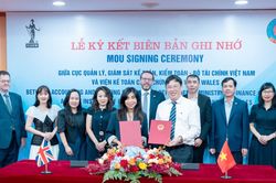 Việt Nam tăng tốc đ&agrave;o tạo nh&acirc;n lực IFRS, đ&oacute;n chuẩn mực t&agrave;i ch&iacute;nh quốc tế
