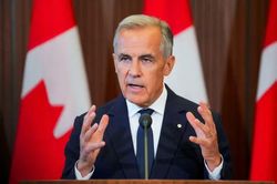 Canada mạnh tay áp thuế đáp trả Mỹ