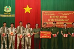 Xây dựng 'Tủ sách hướng thiện' giúp thức tỉnh những người lầm lỡ