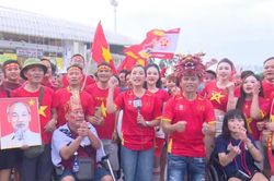 Không khí tại SVĐ Mỹ Đình trước trận chung kết ASEAN Cup Việt Nam – Thái Lan