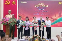 Kết nối cộng đồng cả nước qua hoạt động &lsquo;C&ugrave;ng Việt Nam tiến bước&rsquo;