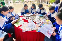 Trang sách mùa hè: Hành trang tri thức bước vào năm học mới
