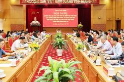 Ph&oacute; B&iacute; thư Thường trực Tỉnh ủy Bế Thanh Tịnh: Th&ocirc;ng tin phải kịp thời, lấy kết quả thực hiện l&agrave;m thước đo hiệu quả